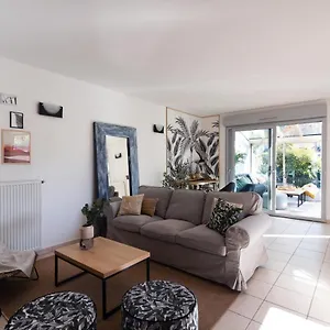 Guilhermy - Maison Contemporaine Avec Jardin Hébergement de vacances