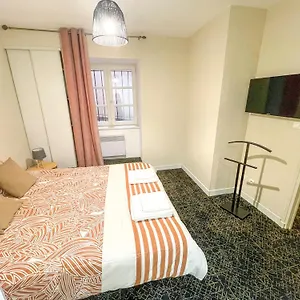 https://appartement-de-charmes-4-personnes-le-puy-en-velay.hotels-rhonealpes.com