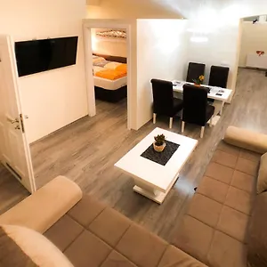 https://deluxe-apartment-1180.vienna-besthotels.com